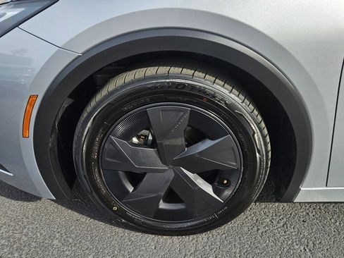 Used 2025 Toyota Prius LE image 22