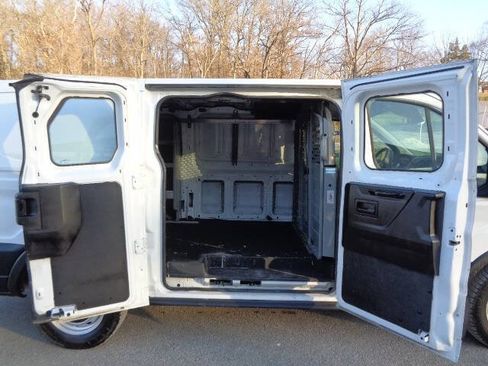 Used 2015 Ford Transit 150 150 3dr SWB Low Roof Cargo Van image 9