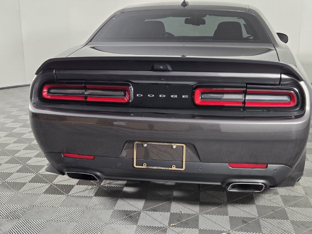 Used 2022 Dodge Challenger R/T Scat Pack RWD image 6