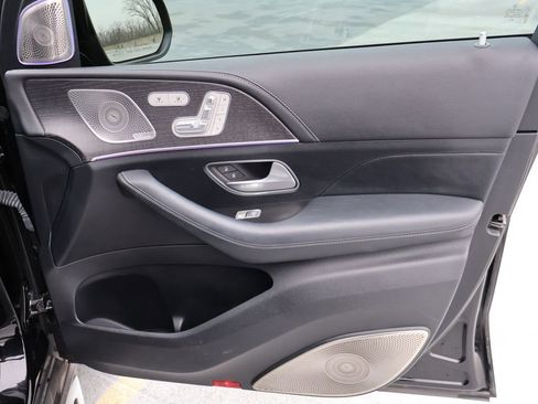 Used 2021 Mercedes-Benz GLS 580 4MATIC image 13