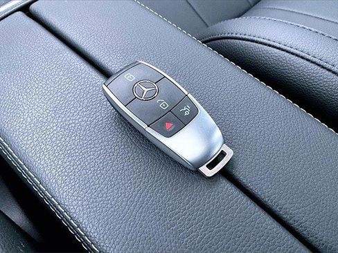 Used 2025 Mercedes-Benz CLA 250 4MATIC image 38