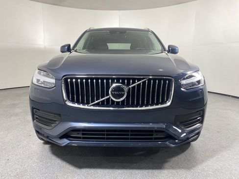 Used 2022 Volvo XC90 T6 Momentum w/ Advanced Package image 2