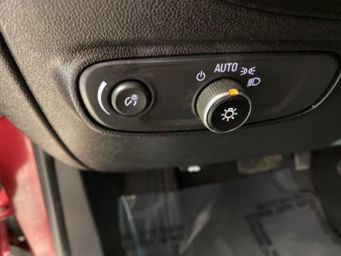 Used 2019 Chevrolet Equinox LT image 31