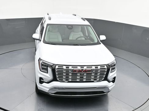 Used 2026 GMC Terrain Denali image 32