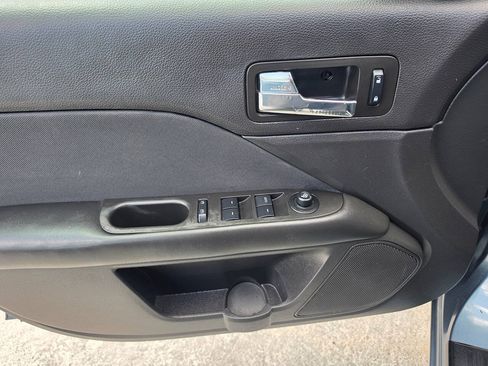 Used 2011 Ford Fusion SE w/ 202A Rapid Spec Order Code FWD image 18