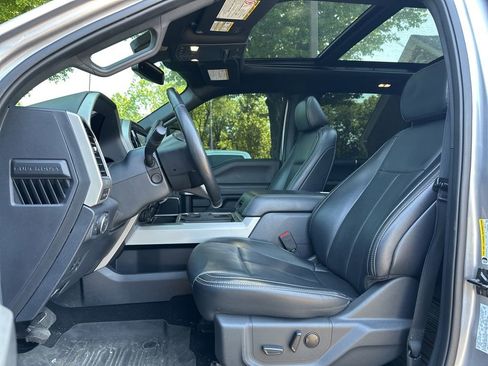 Used 2022 Ford F250 Lariat w/ Tremor Off-Road Package AWD/4WD image 32