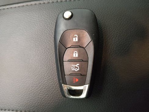 Used 2018 Chevrolet Cruze LS FWD image 32