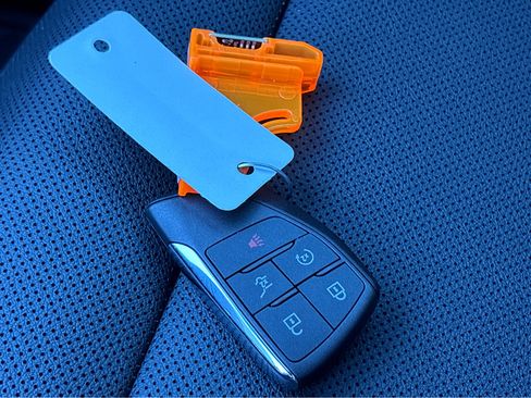 New 2025 Chevrolet Blazer EV LT image 28