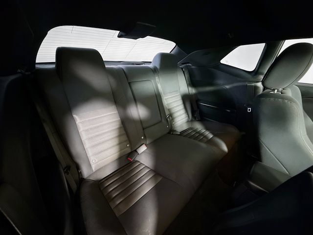 Used 2010 Dodge Challenger R/T RWD image 24