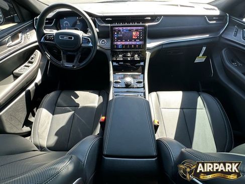 New 2025 Jeep Grand Cherokee Overland w/ Adv Protech Group III AWD/4WD image 16