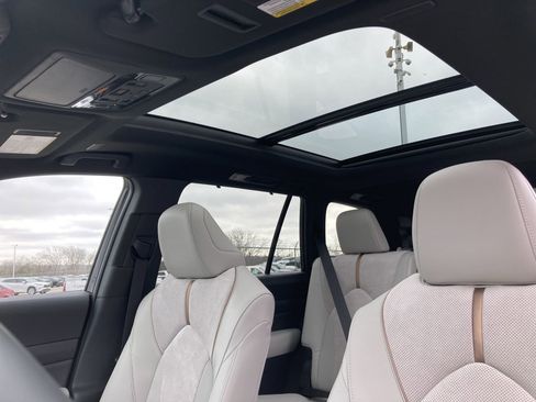 Certified 2026 Toyota Grand Highlander MAX Platinum image 16