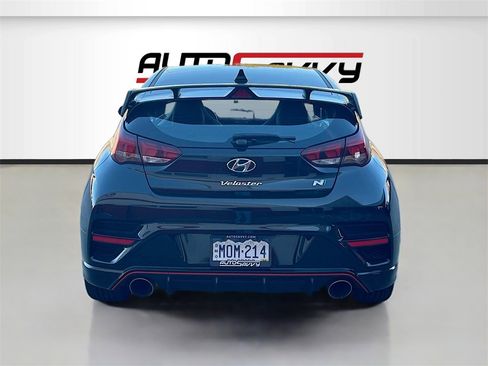 Used 2022 Hyundai Veloster N image 6