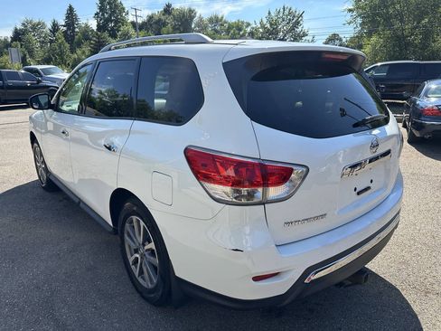 Used 2015 Nissan Pathfinder S FWD image 4