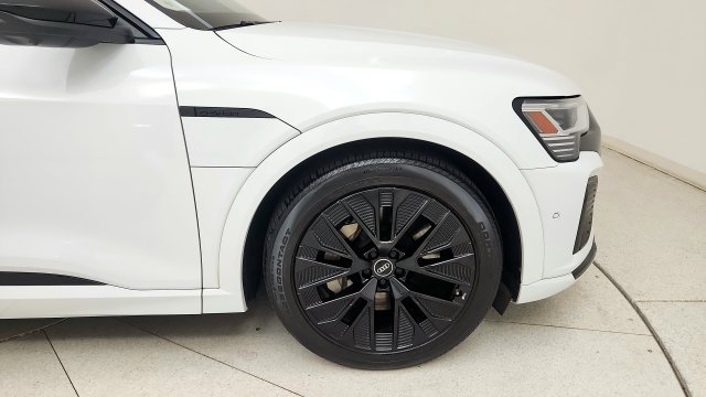Used 2024 Audi Q8 e-tron Prestige w/ Prestige Package AWD/4WD image 21