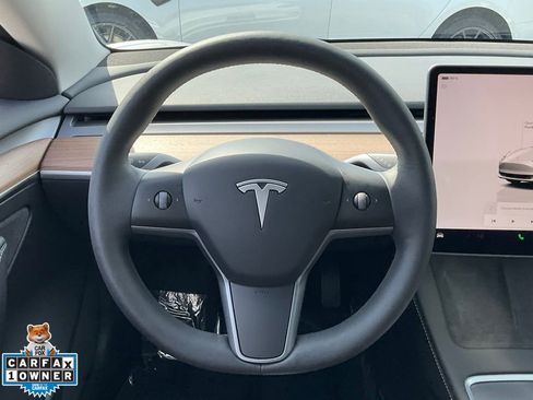 Used 2023 Tesla Model 3 Standard Range image 38