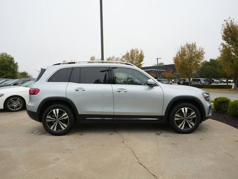Used 2026 Mercedes-Benz GLB 250 4MATIC image 9