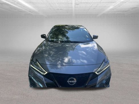 Used 2023 Nissan Maxima SR w/ Sport Mat Group FWD image 5
