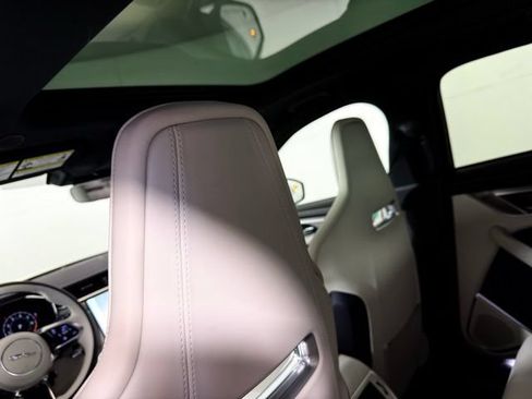 Certified 2026 Jaguar F-PACE R-Dynamic S AWD/4WD image 29