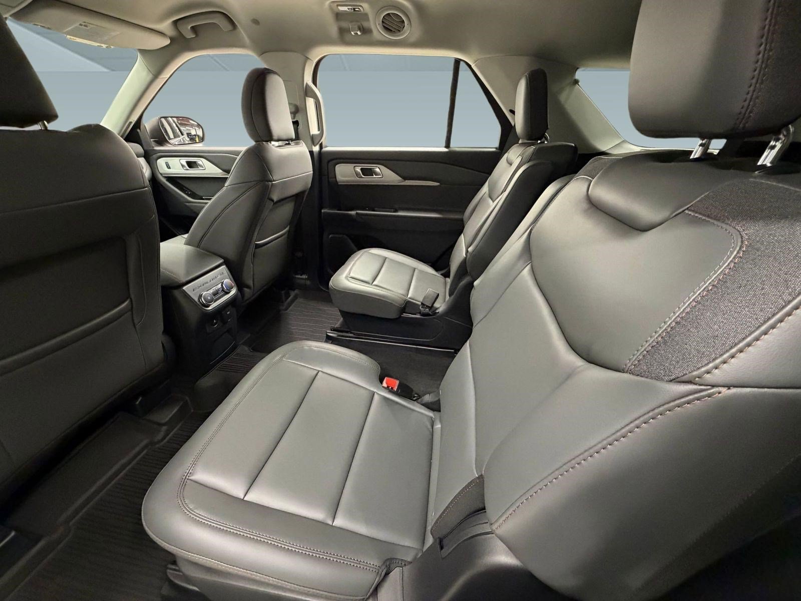 New 2026 Ford Explorer Active w/ Active Comfort Package AWD/4WD image 20