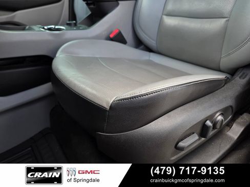 Used 2022 GMC Terrain SLT FWD image 23