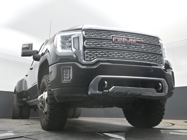 Used 2023 GMC Sierra 3500 Denali w/ Denali Ultimate Package AWD/4WD image 32