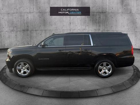 Used 2019 Chevrolet Suburban LT RWD image 8