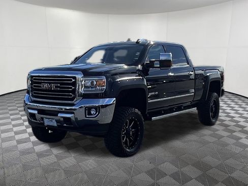 Used 2015 GMC Sierra 3500 SLT AWD/4WD image 3