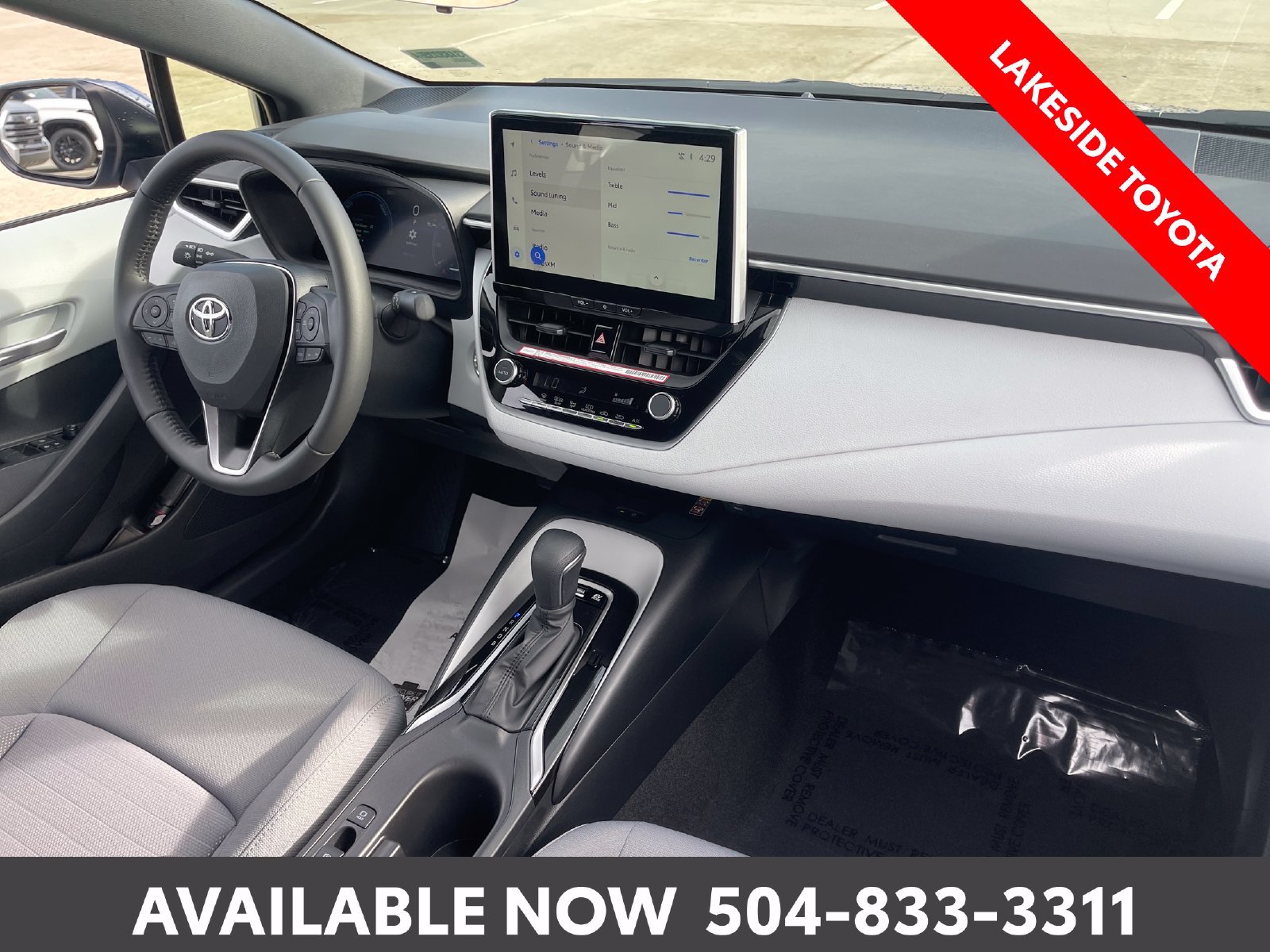 Certified 2026 Toyota Corolla SE w/ SE Premium Package FWD image 16