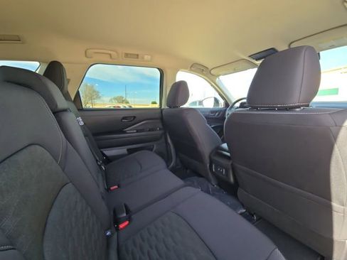 New 2026 Nissan Pathfinder SV FWD image 28