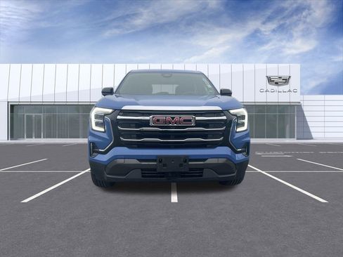 Used 2025 GMC Terrain Elevation image 3