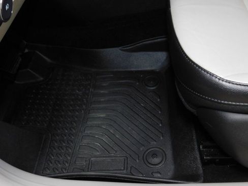 Used 2022 Jeep Compass Limited image 32