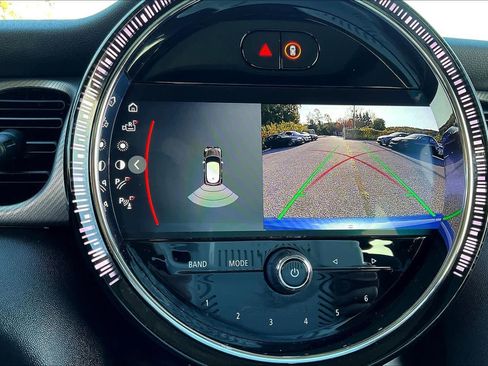 Used 2023 MINI Cooper 2-Door Hardtop image 30