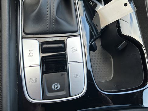 Used 2024 Hyundai Santa Cruz SEL image 16