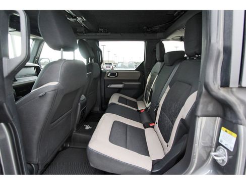 Used 2022 Ford Bronco Wildtrak image 10