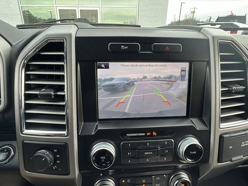 Used 2015 Ford F150 Lariat w/ Equipment Group 502A Luxury image 32