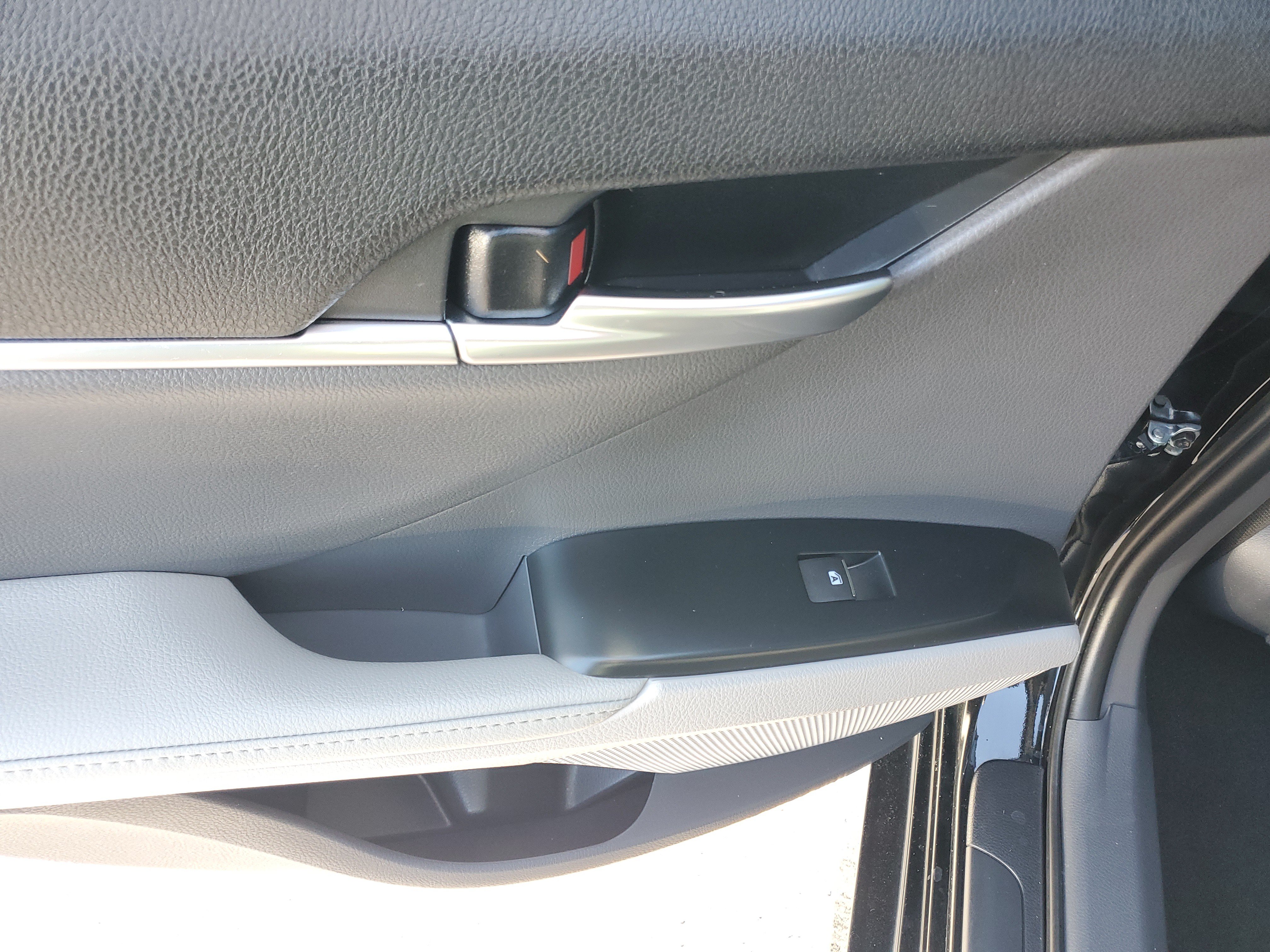 Certified 2020 Toyota Camry XLE w/ Driver Assist Package FWD image 11