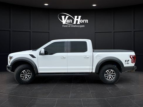 Used 2018 Ford F150 Raptor w/ Equipment Group 802A Luxury AWD/4WD image 4
