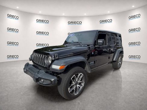 Used 2025 Jeep Wrangler Unlimited Sport S 4xe w/ Convenience Group AWD/4WD image 3