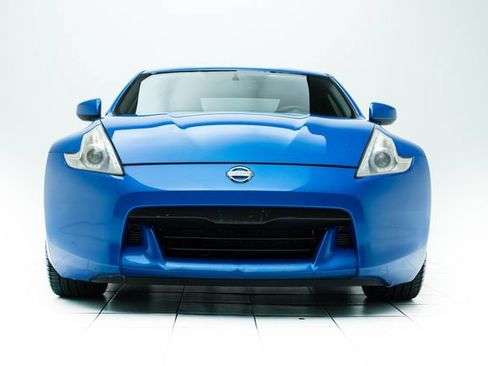 Used 2009 Nissan 370Z Touring w/ Sport Pkg RWD image 6
