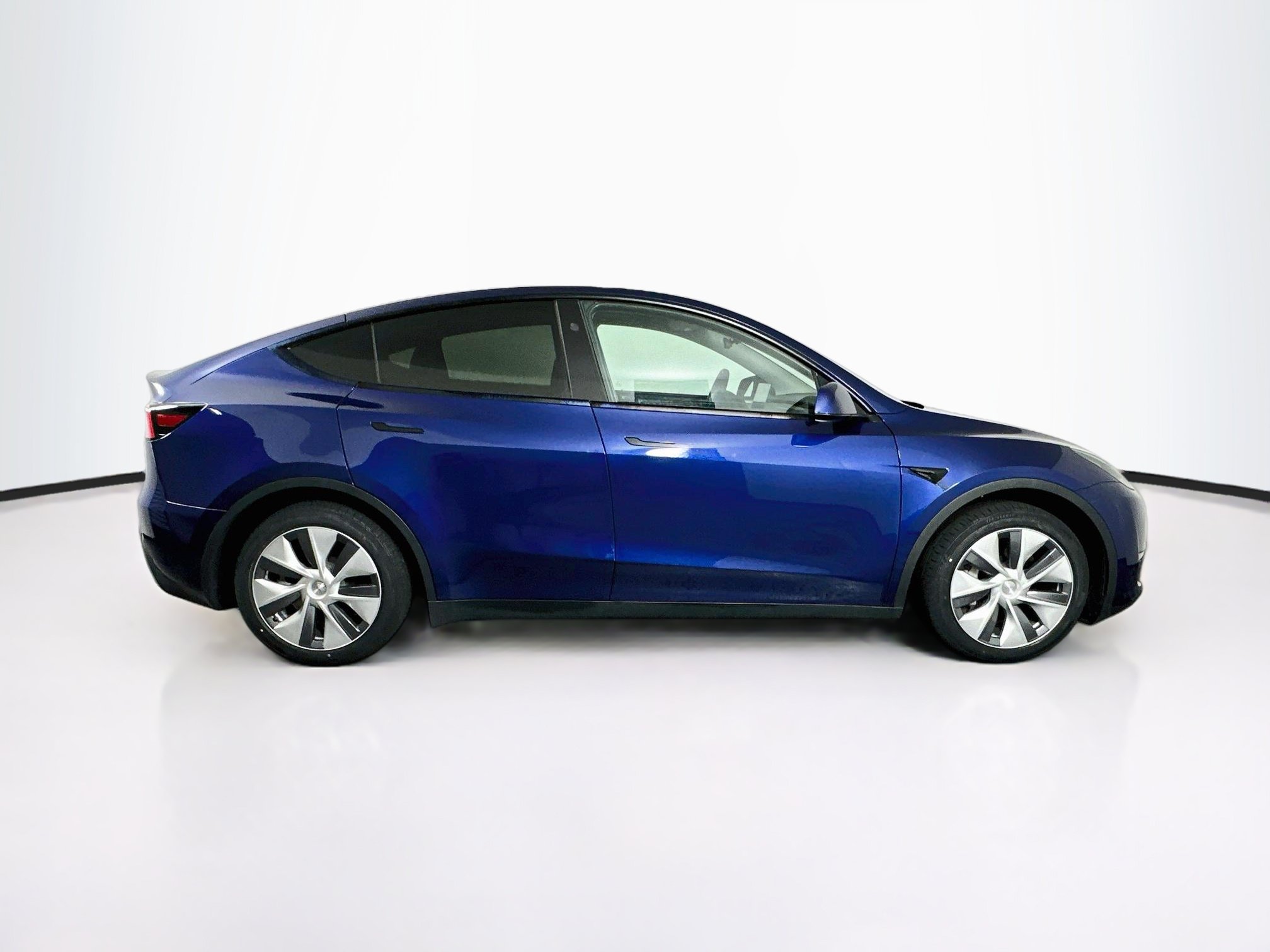 Used 2023 Tesla Model Y Long Range AWD/4WD image 10