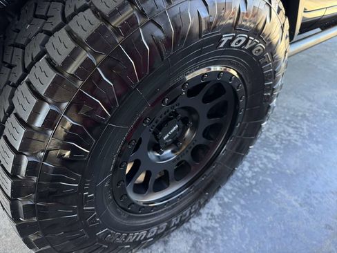 Used 2019 Jeep Wrangler Unlimited Sport S image 30