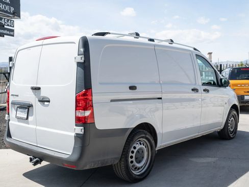 Used 2022 Mercedes-Benz Metris image 11