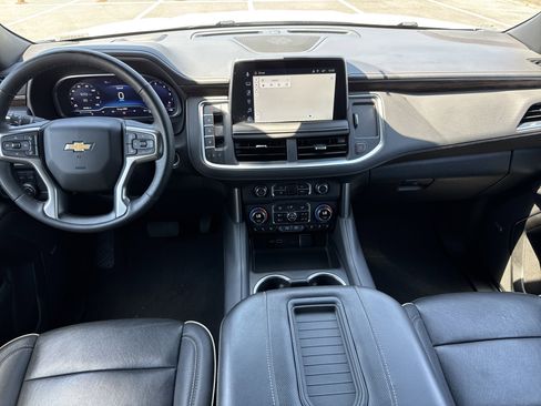 Used 2023 Chevrolet Suburban Premier AWD/4WD image 27