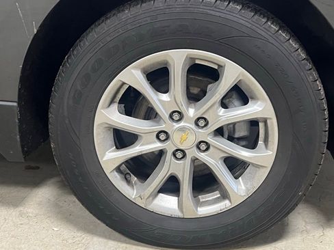 Used 2021 Chevrolet Equinox LT image 17