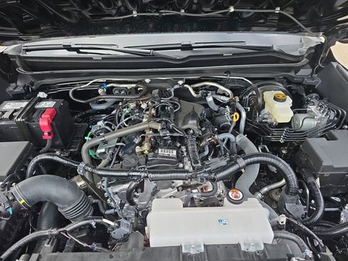 Used 2025 Toyota Tacoma SR5 image 28