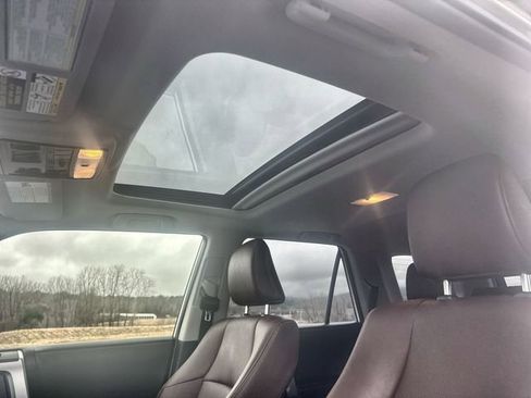 Used 2023 Toyota 4Runner Limited image 19