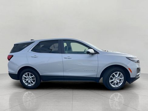 Used 2022 Chevrolet Equinox LT w/ LPO, Floor Liner Package image 9