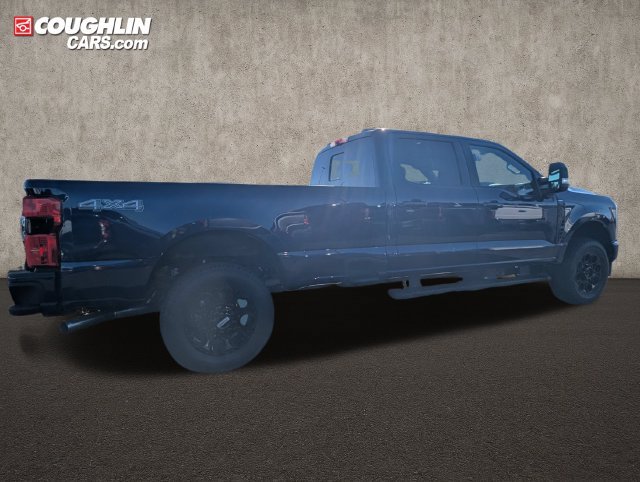New 2027 Ford F350 Lariat w/ Black Appearance Package AWD/4WD image 9