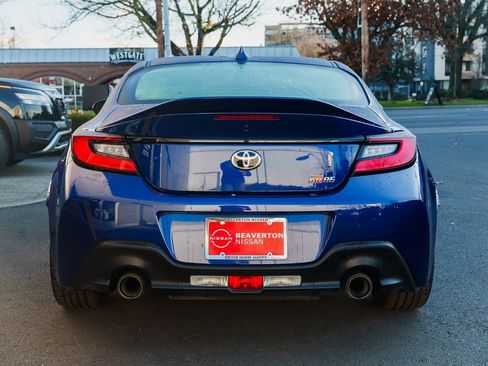 Used 2025 Toyota GR86 Premium image 5