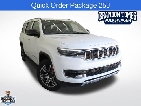 Used 2024 Jeep Wagoneer Series II w/ Flexible Seating Group RWD image 1
